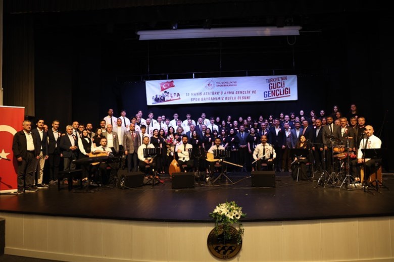 GSB Trabzon Gençlik Korosu’ndan Unutulmaz Konser